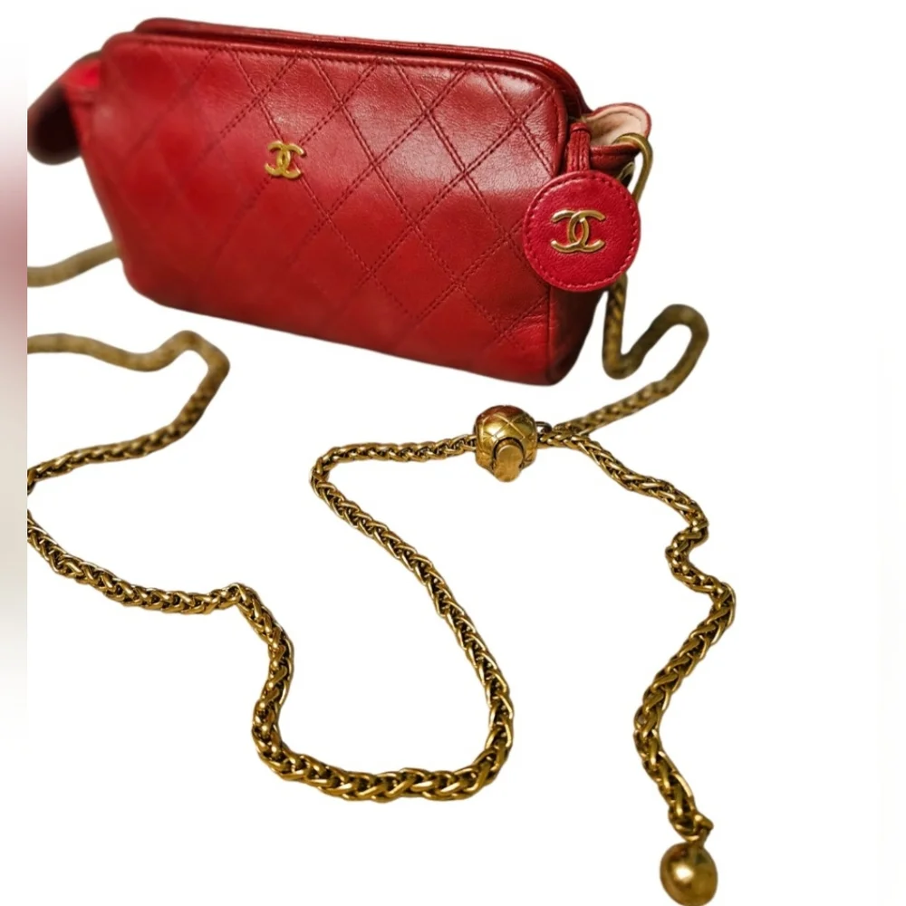 Chanel RARE Authentic lambskin red pouchette bag on ball adjustable chain - Picture 4 of 15